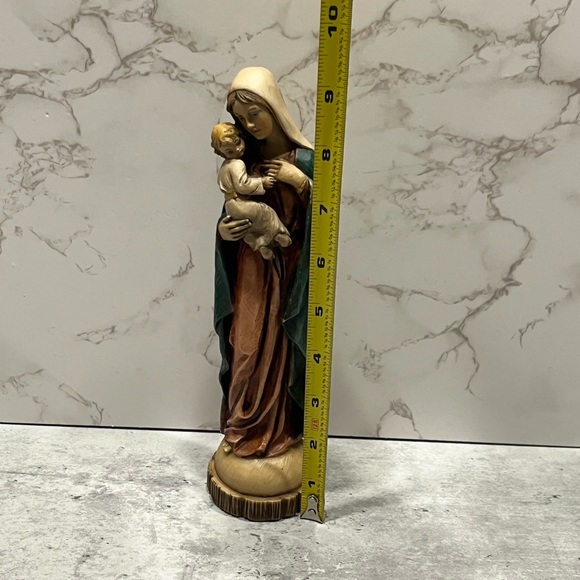 Signed by ‘A. Lucchesi Faro’ Virgin Mary w/ Baby Jesus statue ITALY vintage - Picture 16 of 16